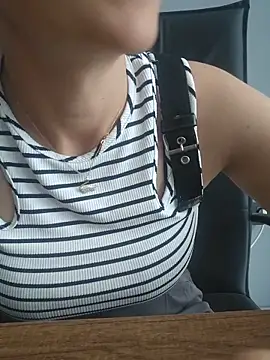 sara 41 online show from June 19, 2026, 2:34 pm