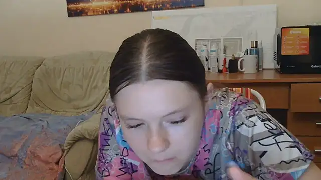 JessicaHolland1 online show from June 14, 2026, 5:36 pm