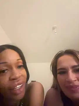 Rosie-B online show from April 14, 2026, 9:53 pm