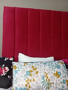 PinkyxGodess online show from June 18, 2026, 7:19 pm