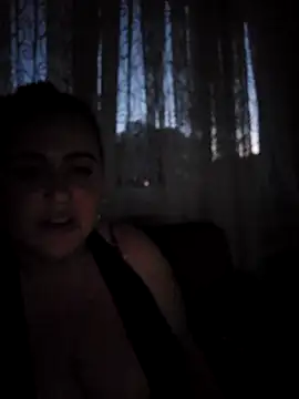 nika-W online show from April 30, 2026, 7:32 pm