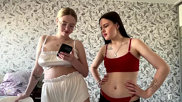  mimilana  online show from April 20, 2026, 12:30 pm