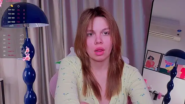 ScarletMarnei online show from July 8, 2026, 3:08 am