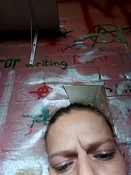 Snapshot of Skymadison6 chatting on April 14, 2026, 1:49 pm Skymadison6 online show from April 14, 2026, 1:49 pm