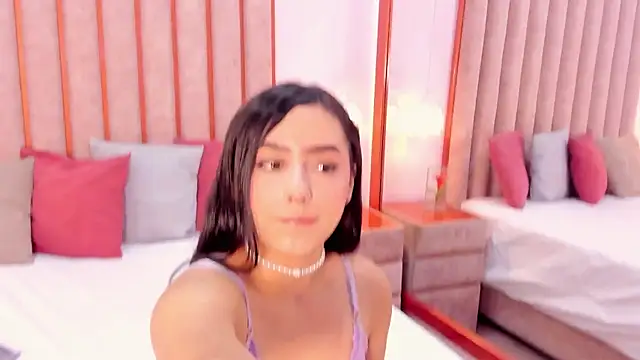 Zoe Monrow online show from July 10, 2026, 12:16 pm