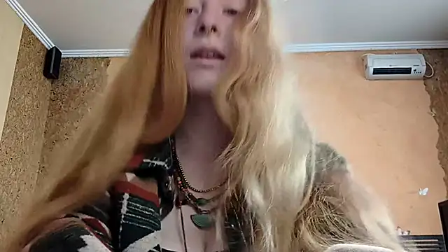 Snapshot of KateVibe_01 chatting on June 22, 2026, 10:07 pm KateVibe 01 online show from June 22, 2026, 10:07 pm
