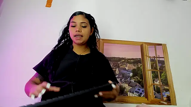 EllyBloom online show from June 7, 2026, 1:38 pm