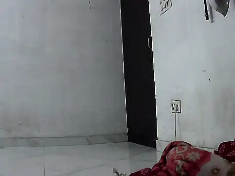 hotty-krtika online show from April 11, 2026, 8:40 am