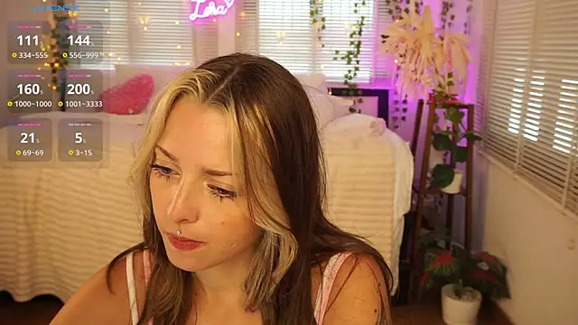 LoraDollie online show from May 23, 2026, 4:11 am