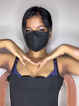 simran-cam online show from May 23, 2026, 5:23 pm