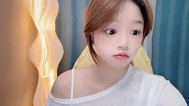 Lilababy00 online show from June 14, 2026, 5:41 am