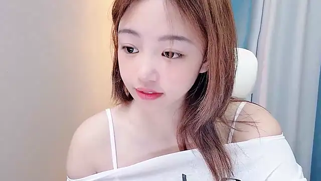 Lilababy00 online show from July 10, 2026, 4:34 am