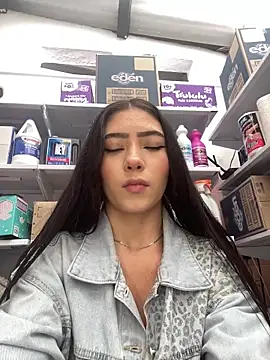AMBERBUNNY  online show from June 28, 2026, 6:36 pm