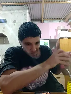 uriakela12 online show from April 20, 2026, 9:27 pm