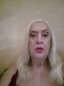 Julia20X online show from July 3, 2026, 12:11 pm
