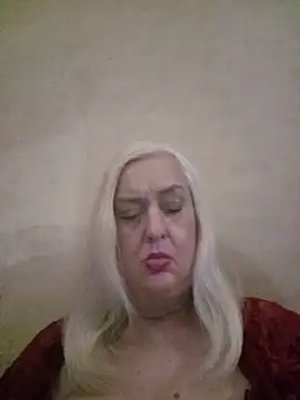Julia20X online show from June 16, 2026, 1:11 pm