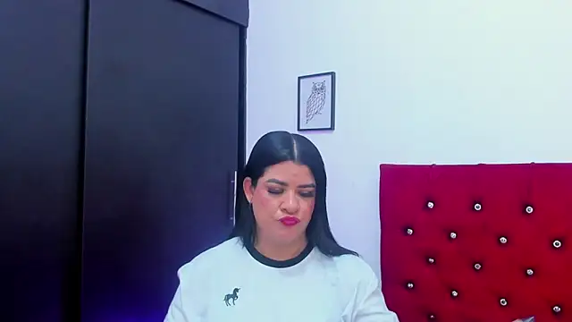 Katty West online show from May 4, 2026, 7:28 pm