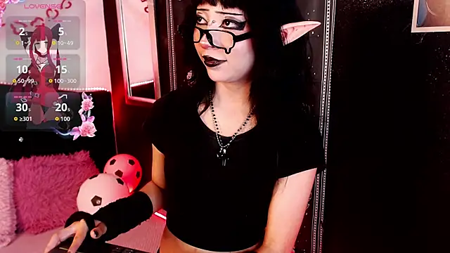 KiomyVamp online show from June 23, 2026, 4:05 pm