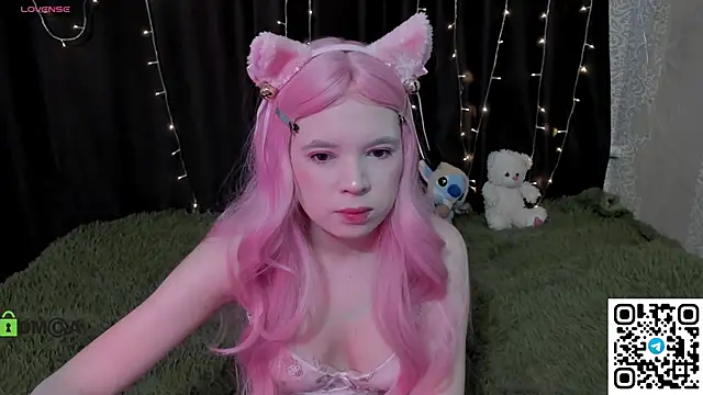 MisaRisaChan online show from April 21, 2026, 7:48 am