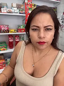 MIA ROSSEEE online show from April 22, 2026, 1:29 pm