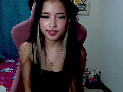 Snapshot of lau_ri chatting on April 9, 2026, 6:19 am lau ri online show from April 9, 2026, 6:19 am