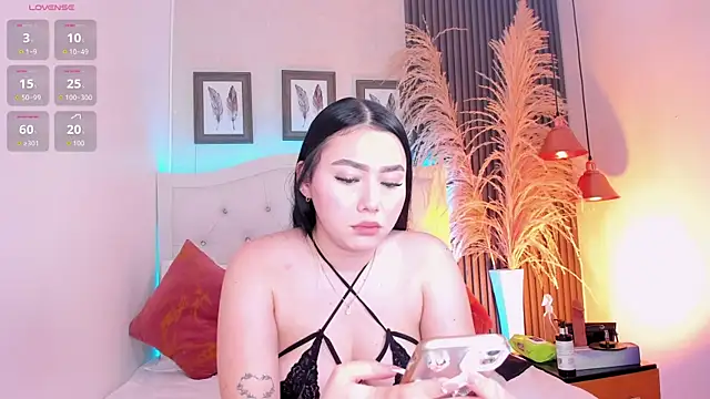 kitty bluuee online show from July 6, 2026, 4:08 am