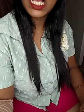 Tamilmoon006 online show from July 2, 2026, 12:44 pm