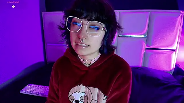 Snapshot of BadEmyXO chatting on June 9, 2026, 3:40 am BadEmyXO online show from June 9, 2026, 3:40 am