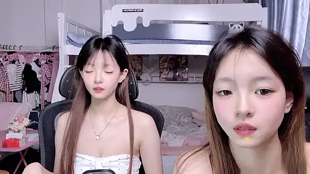 xiaoqiao-daqiao online show from April 21, 2026, 3:51 pm