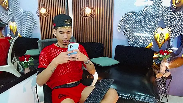 Skinny cute Alyer online show from June 14, 2026, 2:08 am