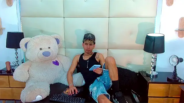 Skinny cute Alyer online show from July 2, 2026, 2:34 am