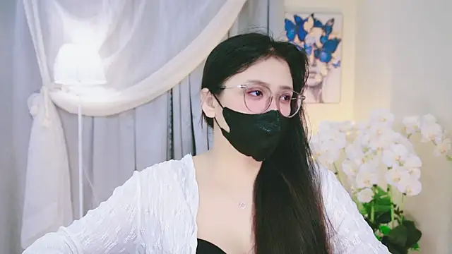 Chan Chann online show from May 18, 2026, 4:07 am