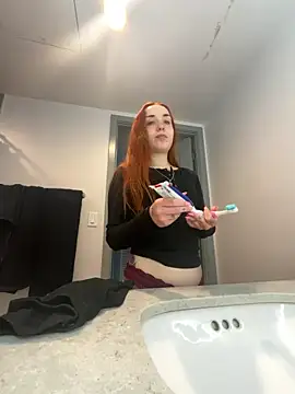 Sapphirelustxo online show from April 21, 2026, 3:29 pm