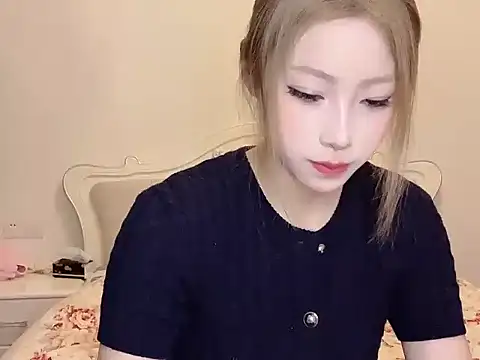 xiaoxiao-21 online show from April 20, 2026, 2:07 pm