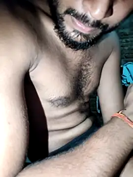 interestonlygirl online show from April 27, 2026, 4:49 pm