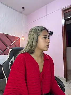 Kimmiebellarie online show from April 21, 2026, 12:23 pm