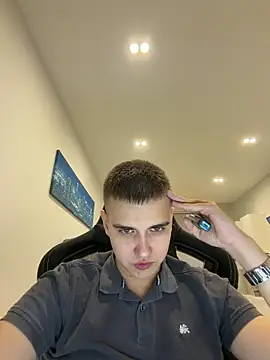 WARDEN w online show from April 20, 2026, 7:37 pm