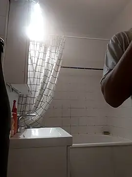 geluraducan online show from April 21, 2026, 10:27 pm