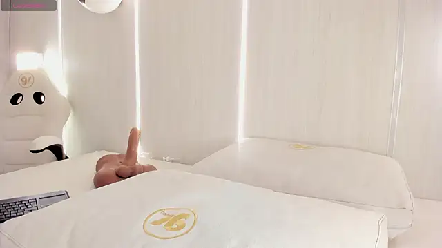 kailyn rosse  online show from July 6, 2026, 3:03 pm