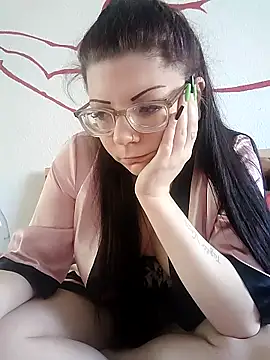 HotVWGirl online show from April 26, 2026, 3:42 pm