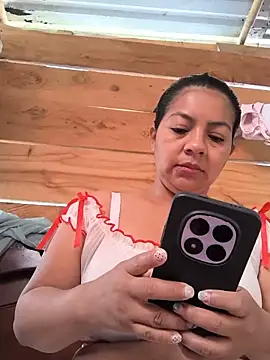 Tamaraxxx hot online show from June 21, 2026, 12:44 pm