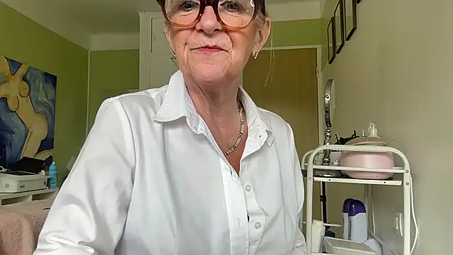 NaughtyMonicaUK online show from May 16, 2026, 7:29 am