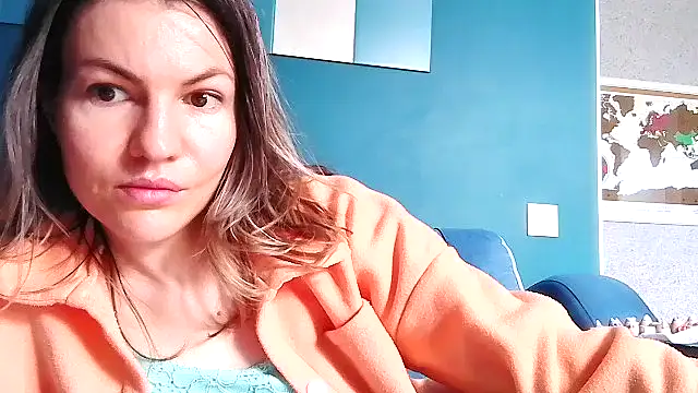 evaprolove online show from April 26, 2026, 10:23 am