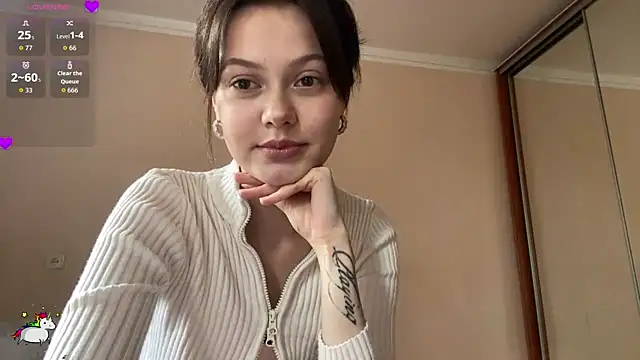 LaurenBlade online show from July 16, 2026, 7:16 am