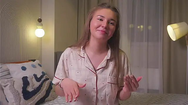 KimberRunyons online show from April 19, 2026, 4:41 pm