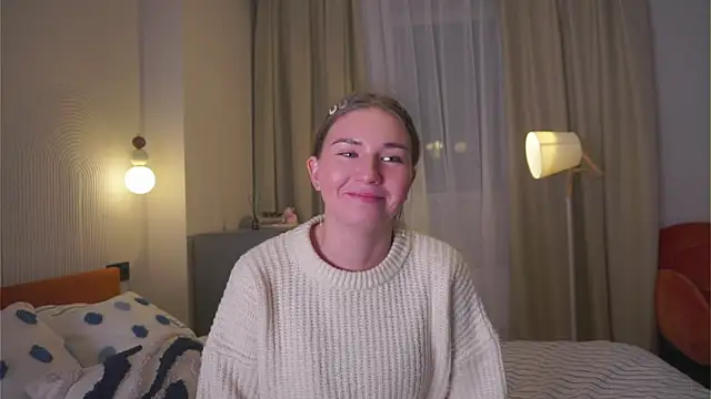 KimberRunyons online show from April 21, 2026, 4:24 pm