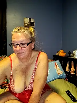 RavensLove online show from May 20, 2026, 12:29 am
