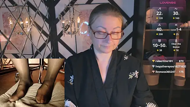 Alexandra Kind online show from May 16, 2026, 2:10 am