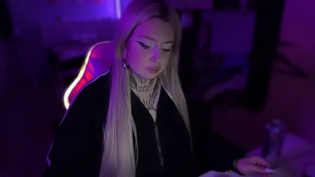 Chibiis online show from April 22, 2026, 9:32 pm