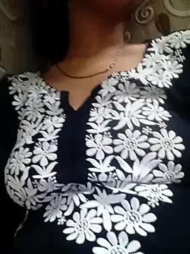 Lusi G online show from May 1, 2026, 11:37 am